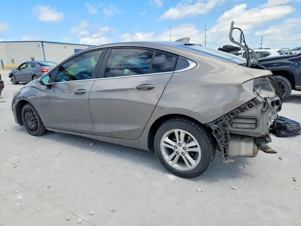 2017 CHEVROLET CRUZE LT  