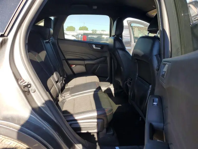 2024 FORD ESCAPE ST LINE  