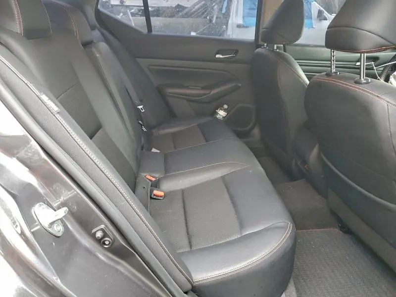 2022 NISSAN ALTIMA SR  