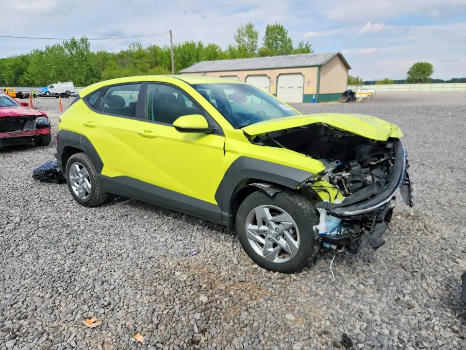 2025 HYUNDAI KONA SE  