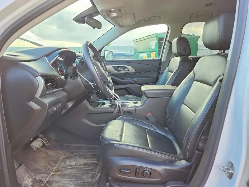 2021 CHEVROLET TRAVERSE LT  