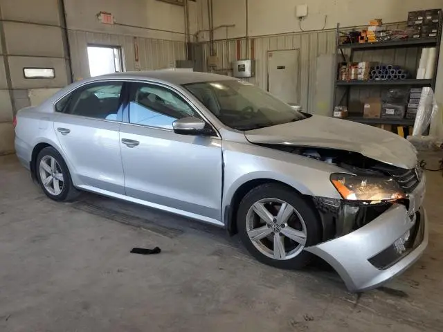 2014 VOLKSWAGEN PASSAT SE  