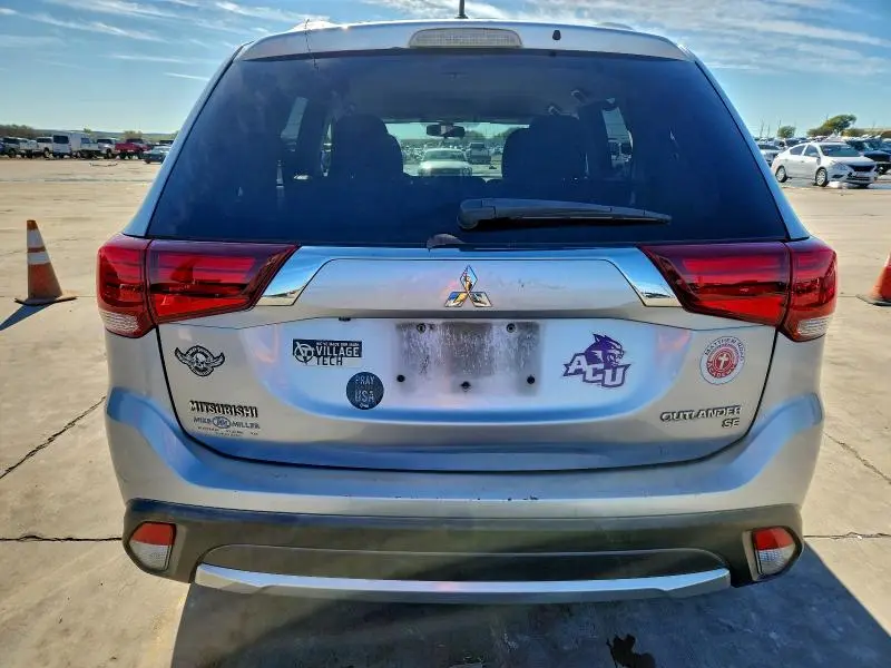 2016 MITSUBISHI OUTLANDER SE  