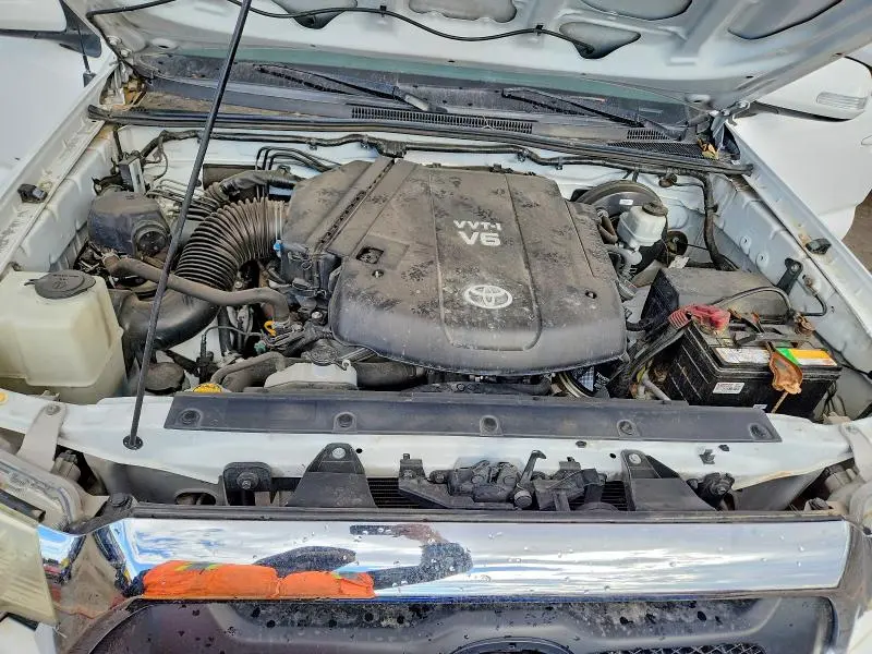 2013 TOYOTA TACOMA V6  