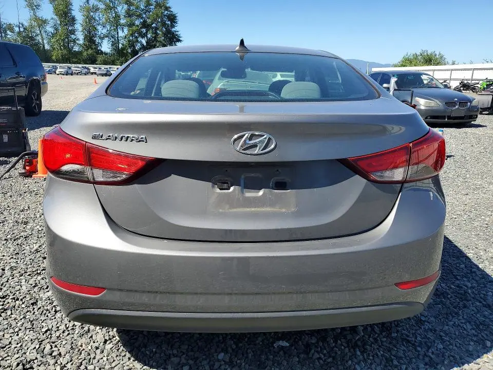 2014 HYUNDAI ELANTRA SE  
