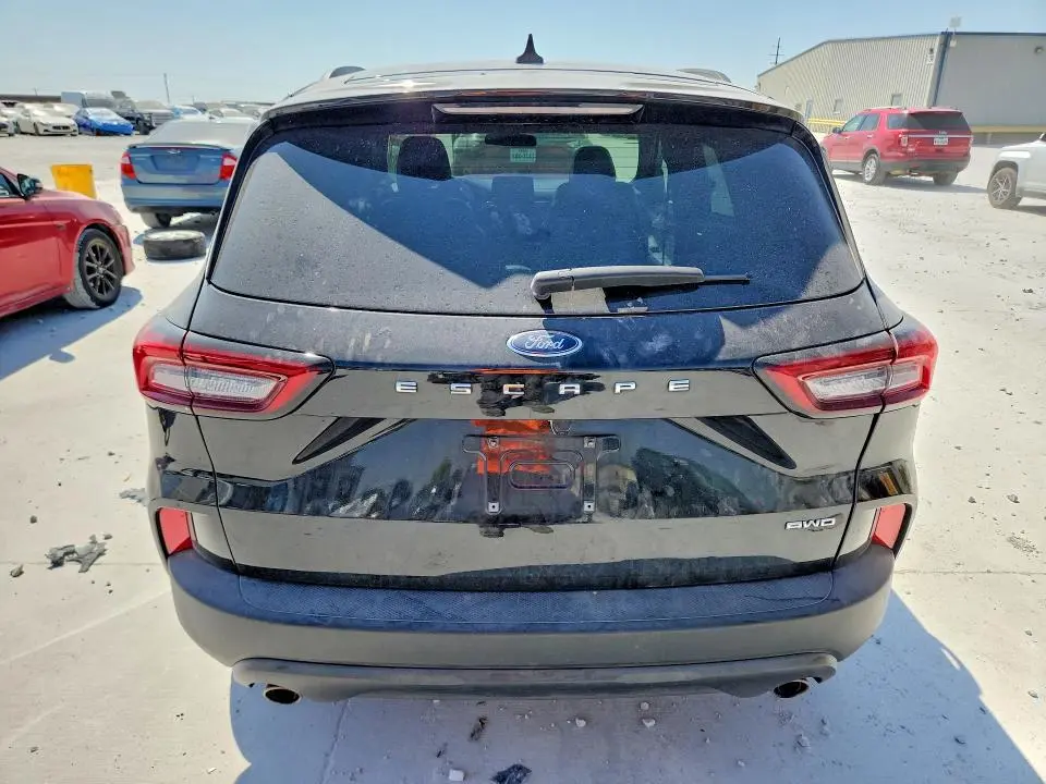 2025 FORD ESCAPE ST LINE  