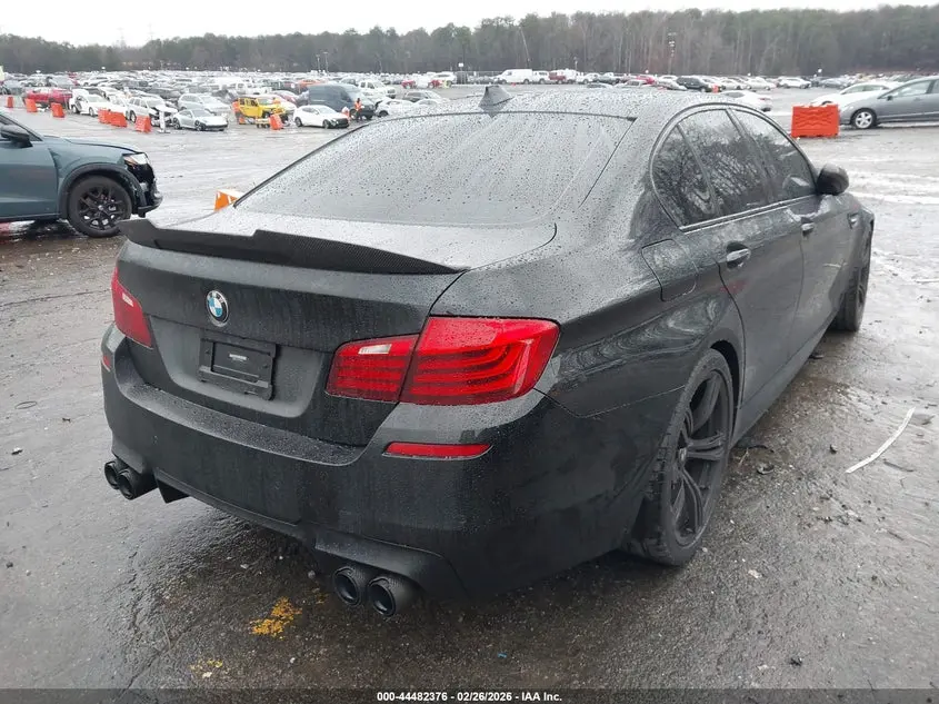 2014 BMW M5  
