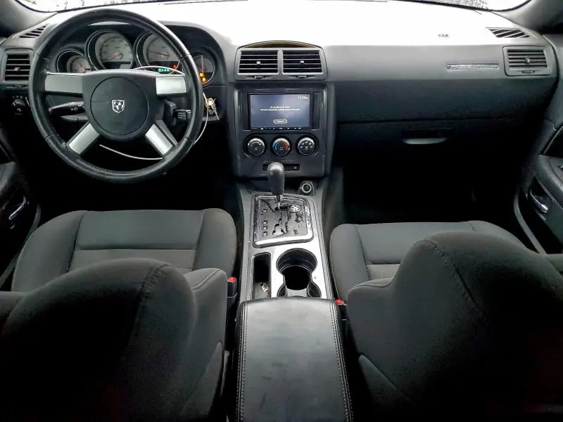 2010 DODGE CHALLENGER SE  