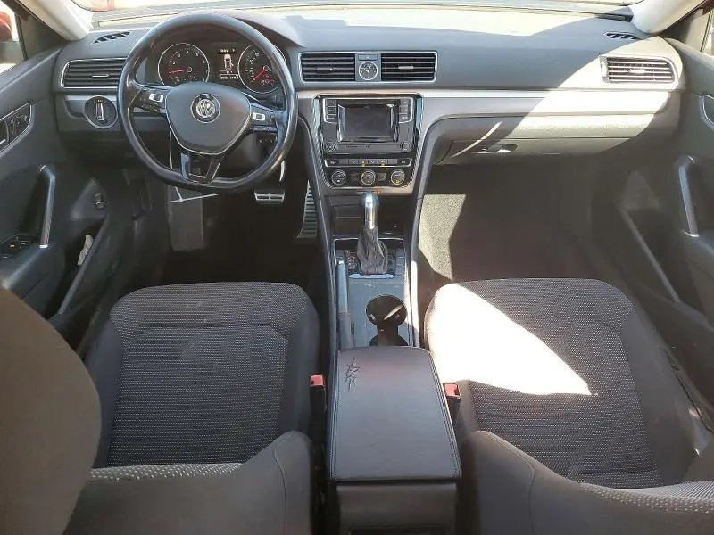 2016 VOLKSWAGEN PASSAT S  