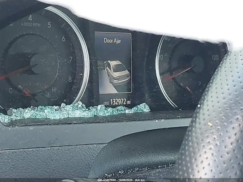 2015 TOYOTA CAMRY SE