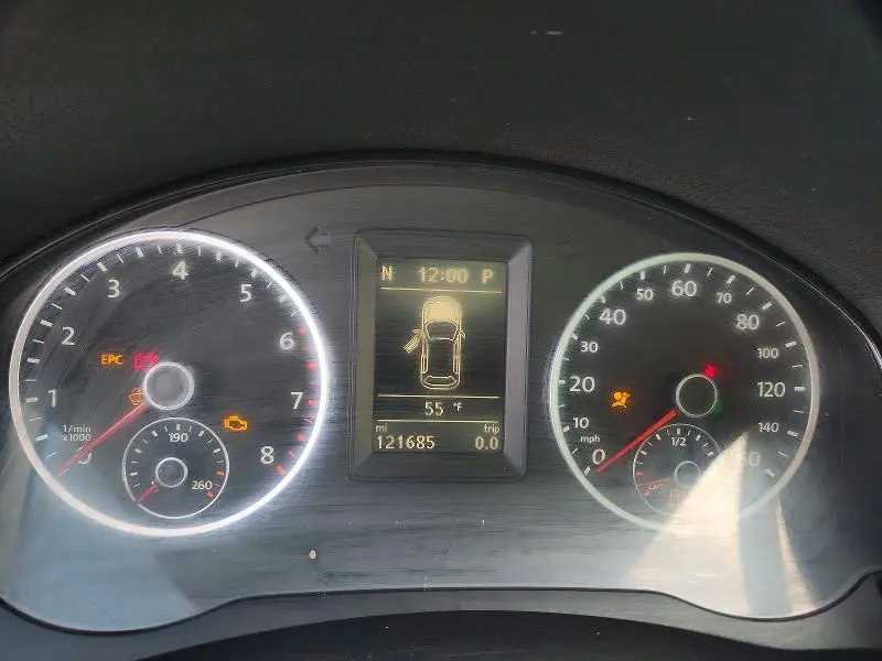 2013 VOLKSWAGEN TIGUAN S  