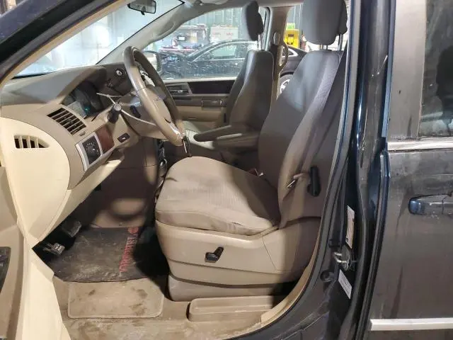 2010 CHRYSLER TOWN & COUNTRY TOURING  