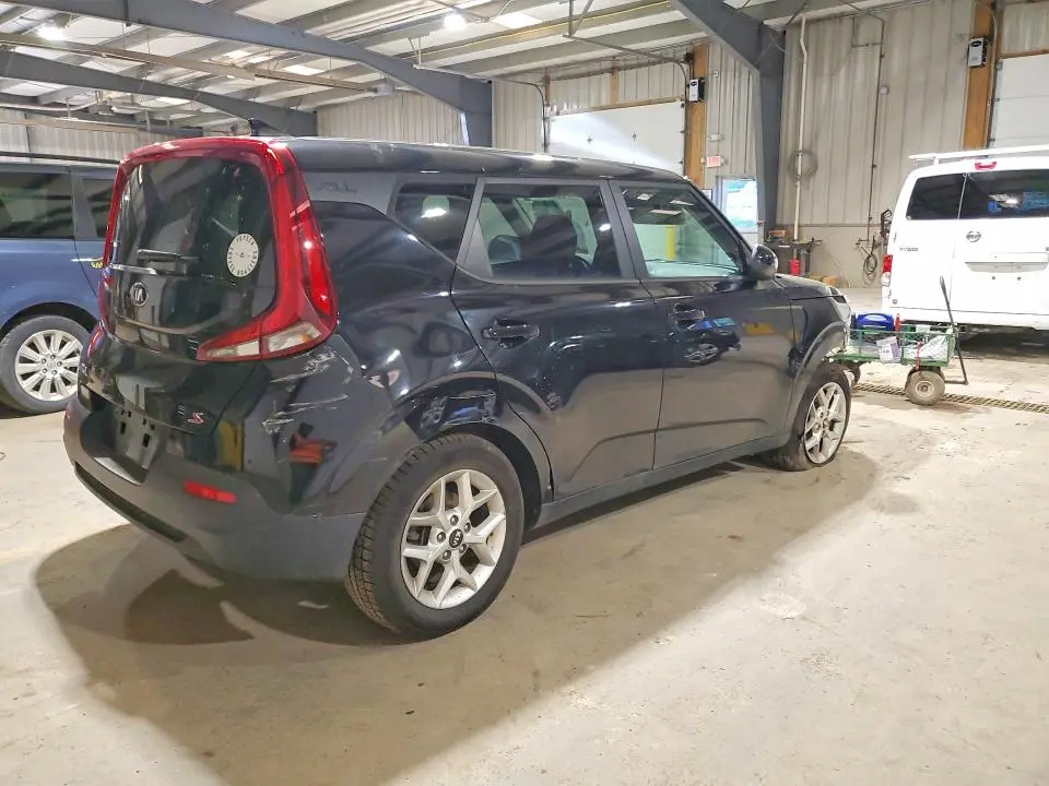 2021 KIA SOUL S  