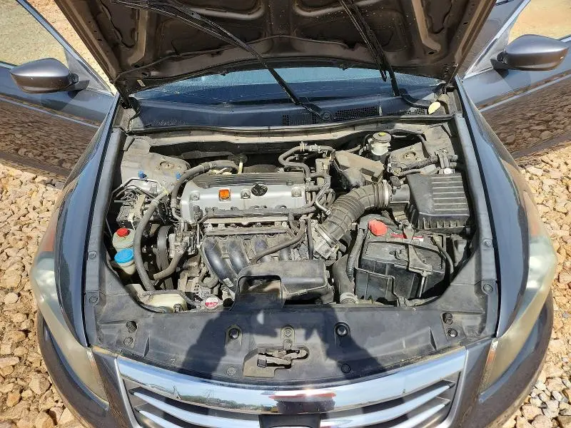 2011 HONDA ACCORD SE  
