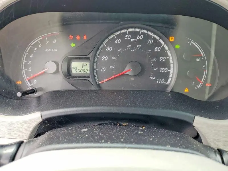 2014 TOYOTA SIENNA LE  