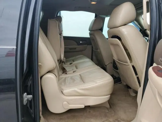 2010 CHEVROLET SUBURBAN K1500 LT