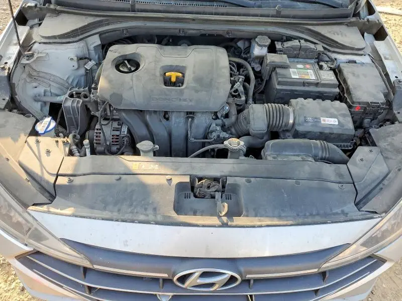 2019 HYUNDAI ELANTRA SE  