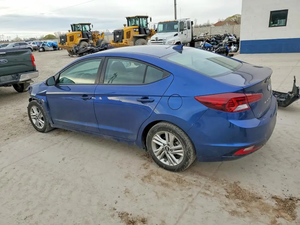 2020 HYUNDAI ELANTRA SEL  