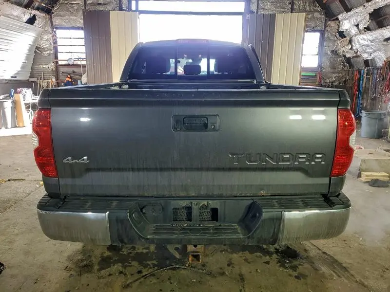 2018 TOYOTA TUNDRA DOUBLE CAB SR  