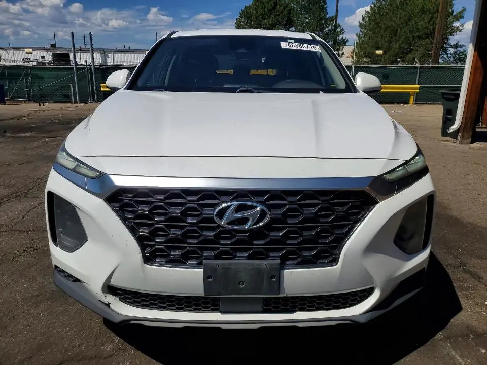 2019 HYUNDAI SANTA FE SE  