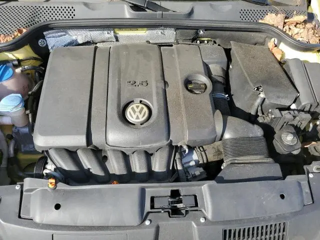 2012 VOLKSWAGEN BEETLE   