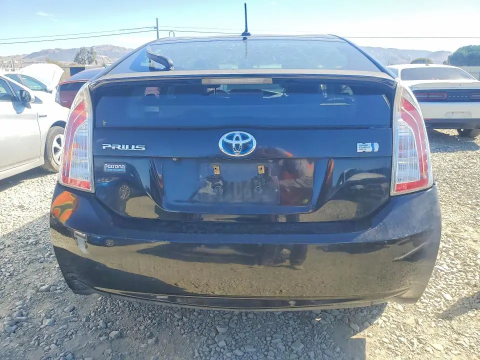 2013 TOYOTA PRIUS PERSONA SERIES SE  