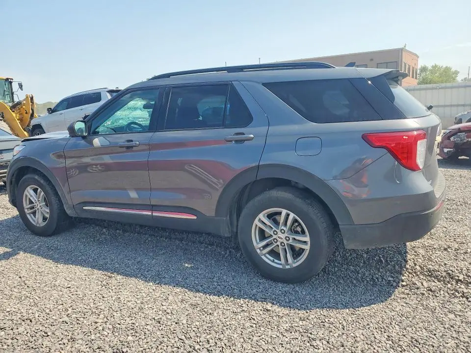 2022 FORD EXPLORER XLT  