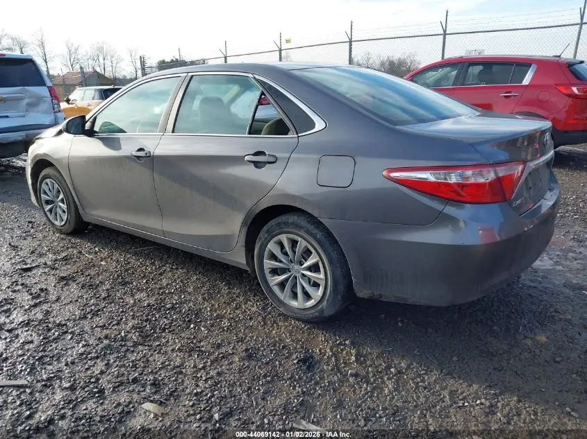 2016 TOYOTA CAMRY LE