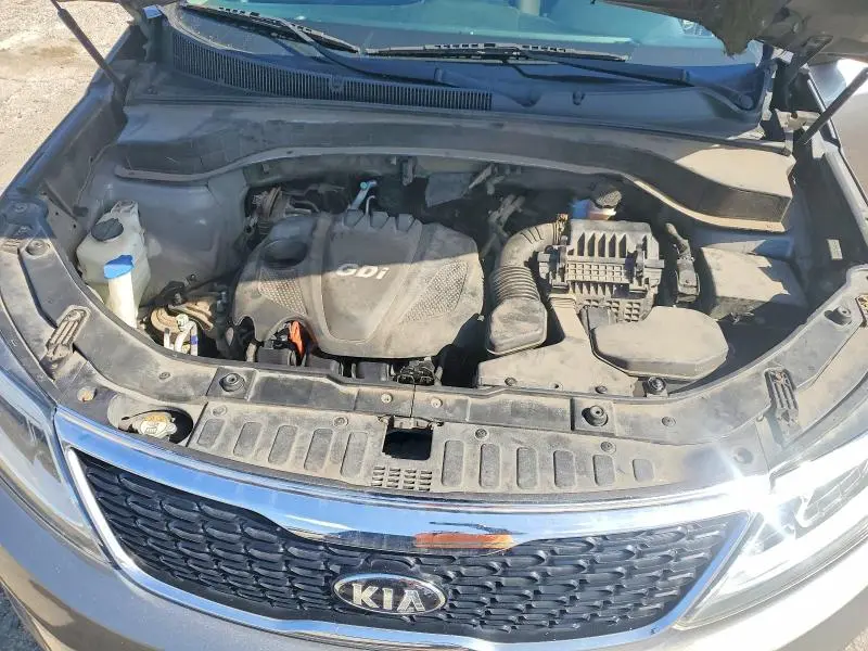 2015 KIA SORENTO LX  