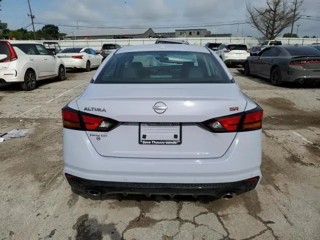 2024 NISSAN ALTIMA SR  