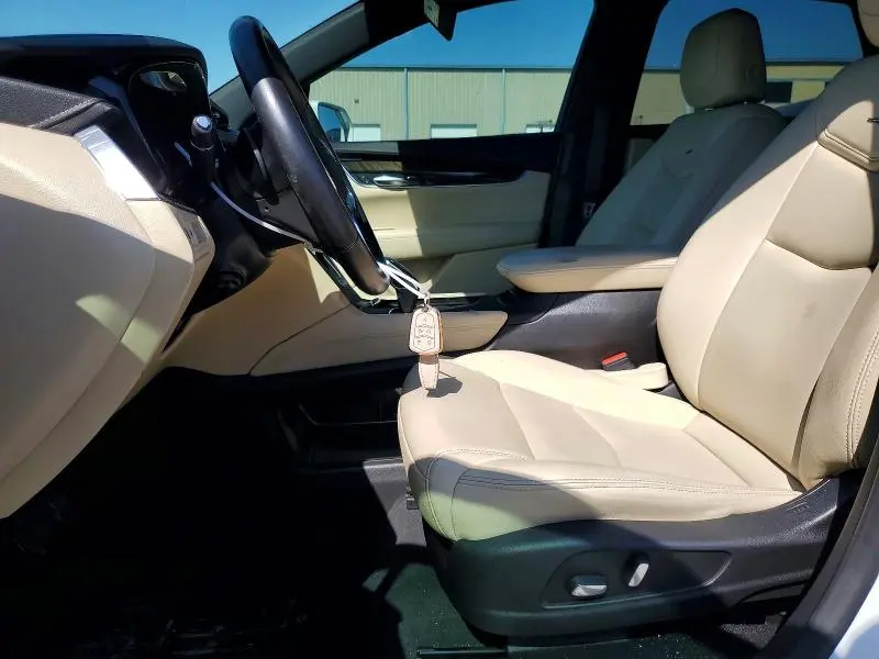 2019 CADILLAC XT5   