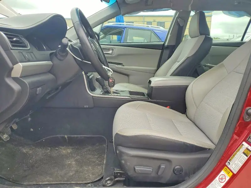 2017 TOYOTA CAMRY SE  