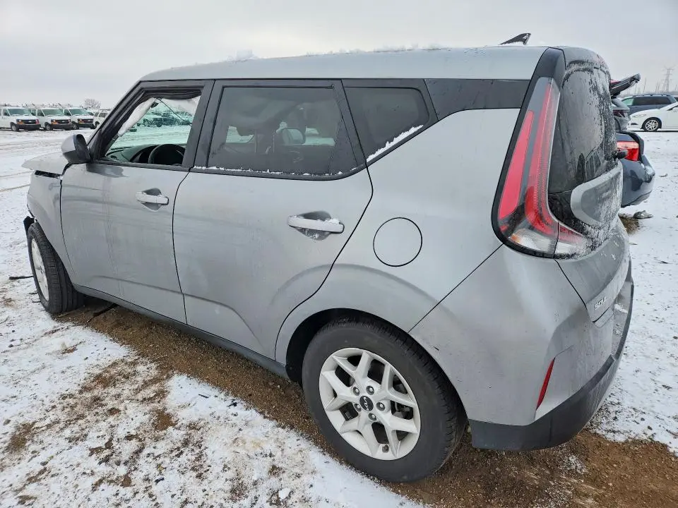 2023 KIA SOUL LX  