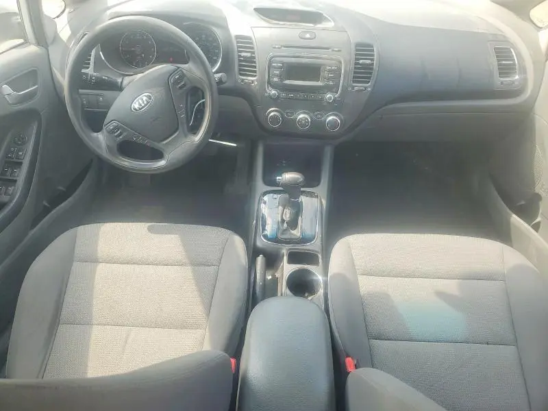 2017 KIA FORTE LX  