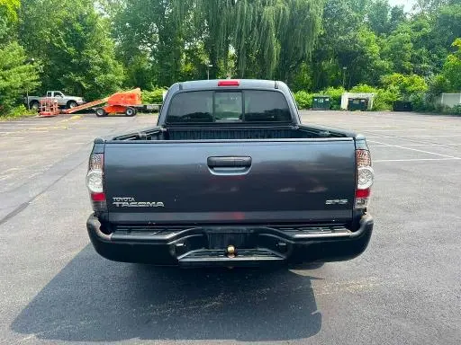 2010 TOYOTA TACOMA BASE  