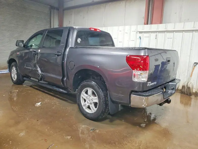2011 TOYOTA TUNDRA CREWMAX SR5  