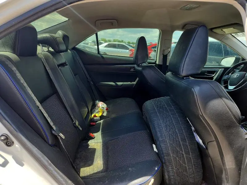 2018 TOYOTA COROLLA SE  