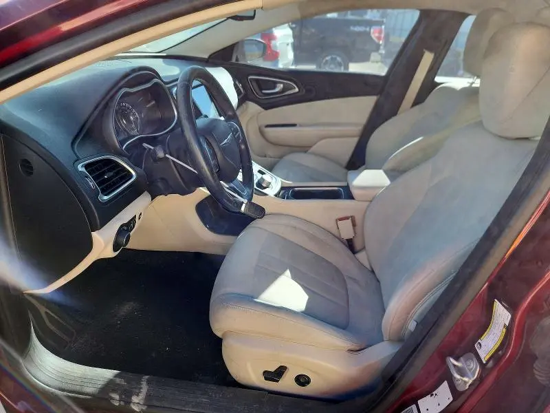 2015 CHRY 200 LIMITE