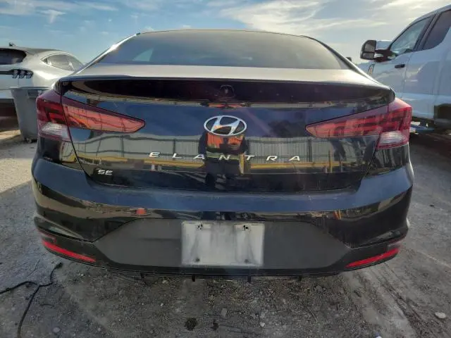 2019 HYUNDAI ELANTRA SE  