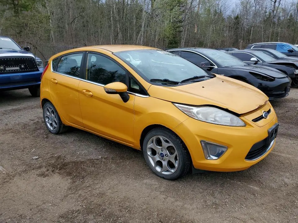 2011 FORD FIESTA SES  