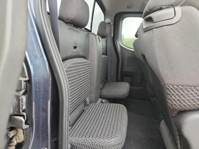 2014 NISSAN FRONTIER SV  