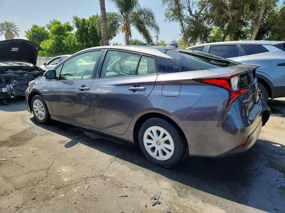 2021 TOYOTA PRIUS LE  
