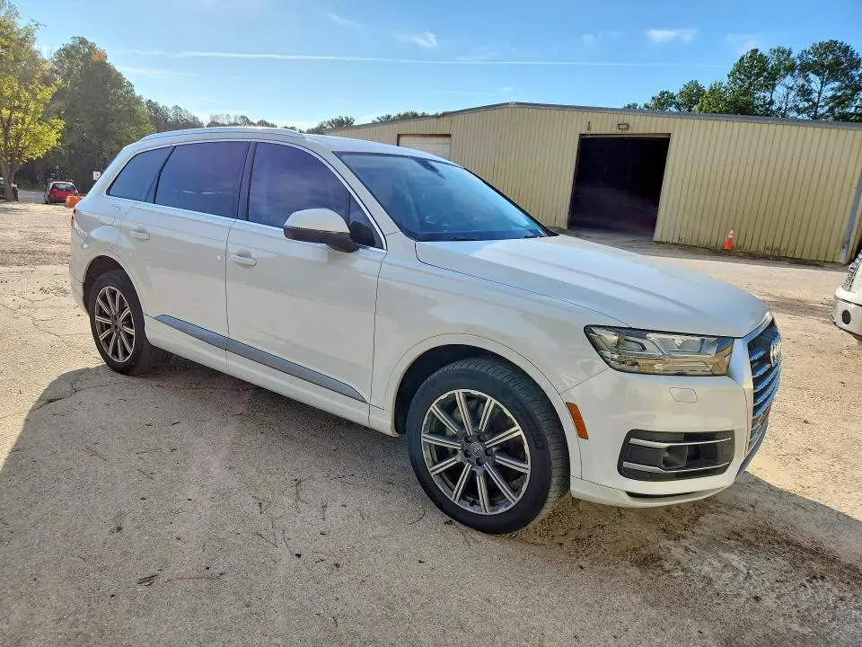 2017 AUDI Q7 PRESTIGE  