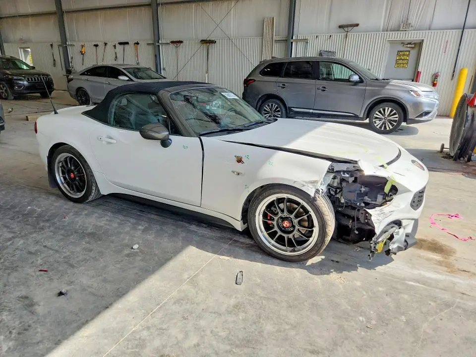 2017 FIAT 124 SPIDER CLASSICA  