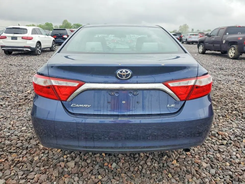 2015 TOYOTA CAMRY LE  