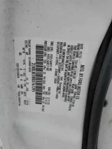 2011 LINCOLN TOWN CAR SIGNATURE LIMITED