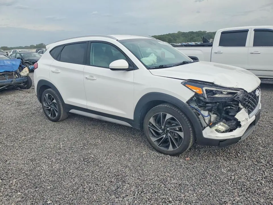 2020 HYUNDAI TUCSON SPORT  