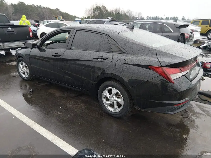 2023 HYUNDAI ELANTRA SE