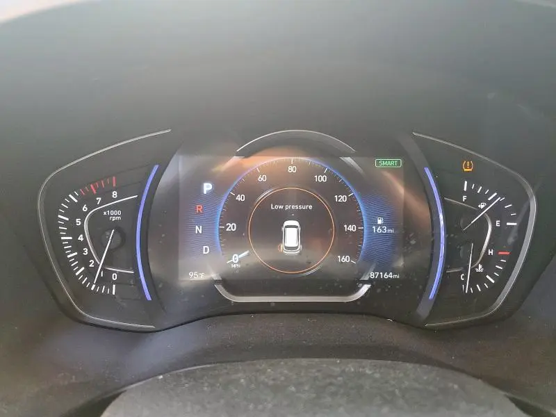 2019 HYUNDAI SANTA FE SEL  