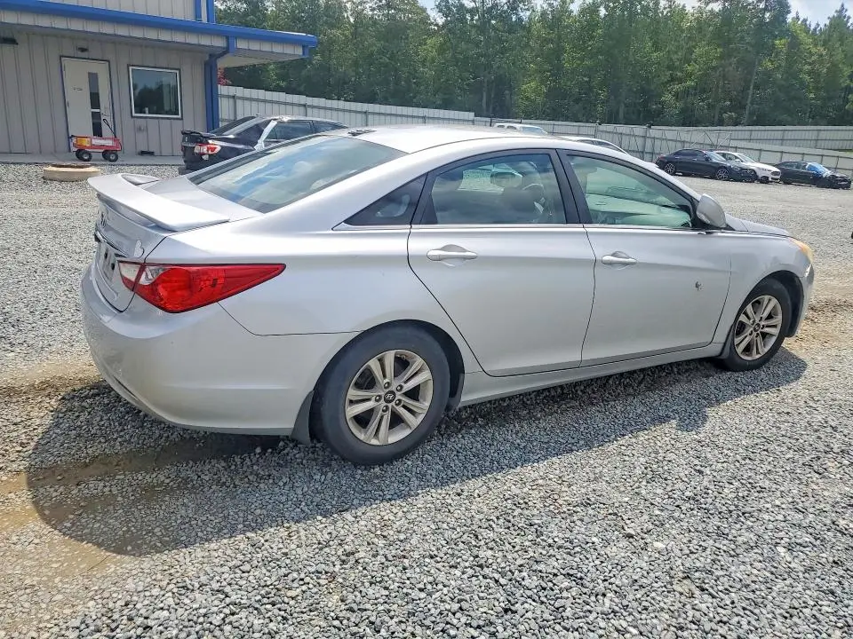 2012 HYUNDAI SONATA GLS  